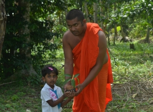 medharama mul lamaviya madayasthanaya matara...weligama..binuli yehansa.jpg