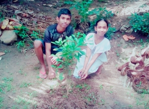 +94 77 147 1090-02.jpeg