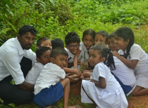 matara warakapitiya maha vidayalaya - 3 wasara - lasindu,thenuja,savindu,deum.jpg